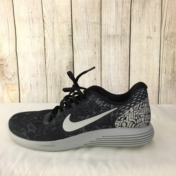 Nike Running Shoes - Picture 2 of 6